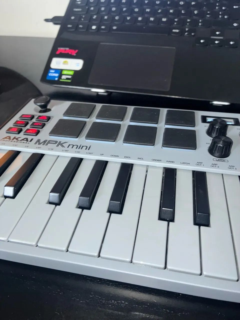 DTM・DAW AKAI Professional MPK MINI MK3 White Akai MPK Mini MK3