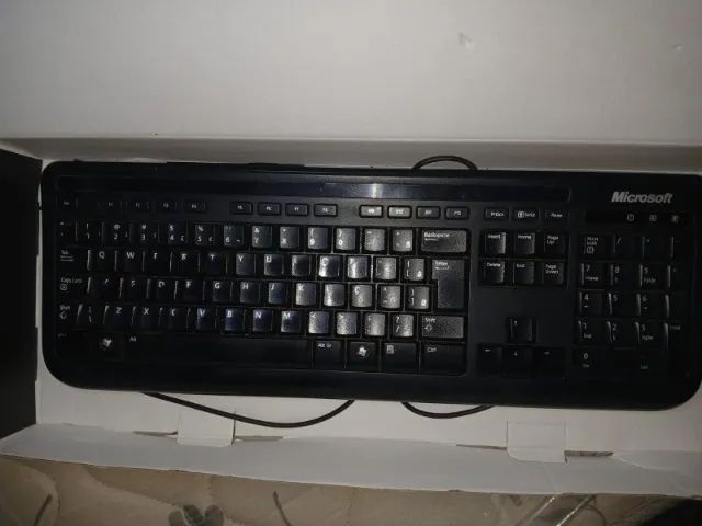 Teclado com fio Microsoft Wired Keyboard 400 - Foto 2