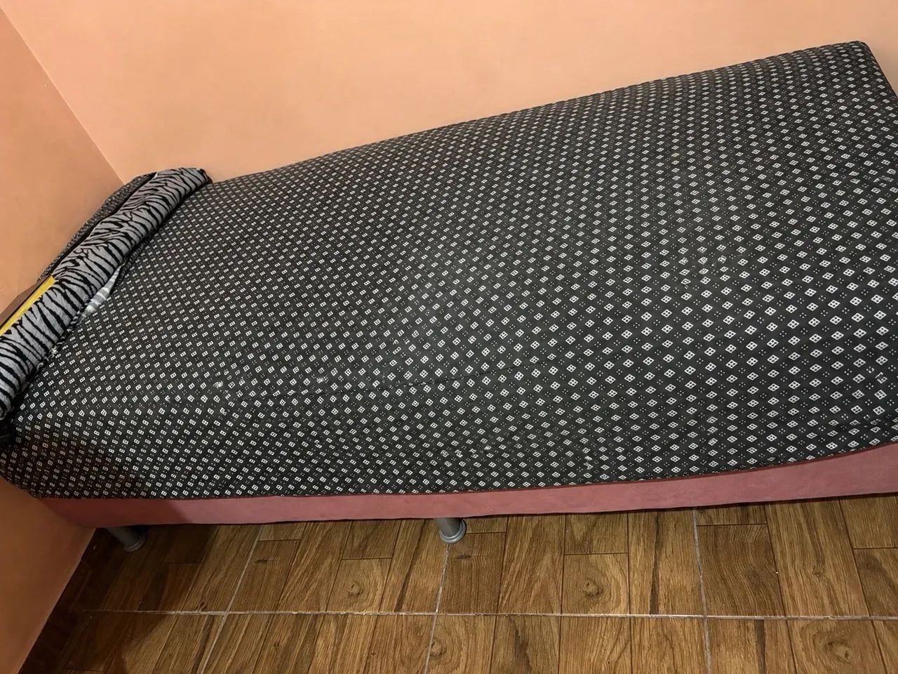 Cama