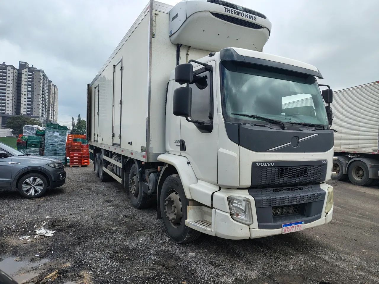Volvo Vm 330 8x2 bitruck 