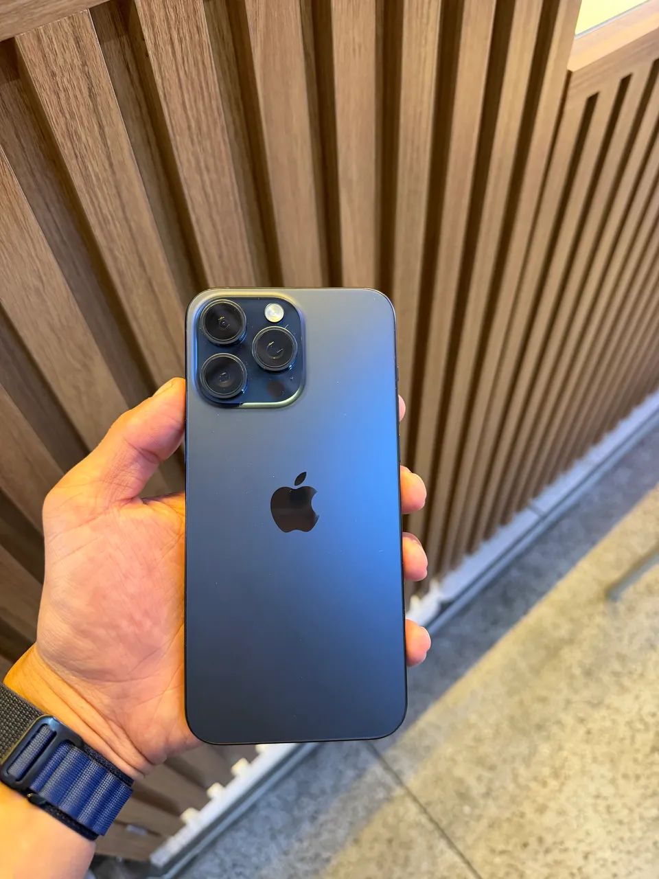 iPhone 15 Pro Max 256gb Todo Original  - Foto 2