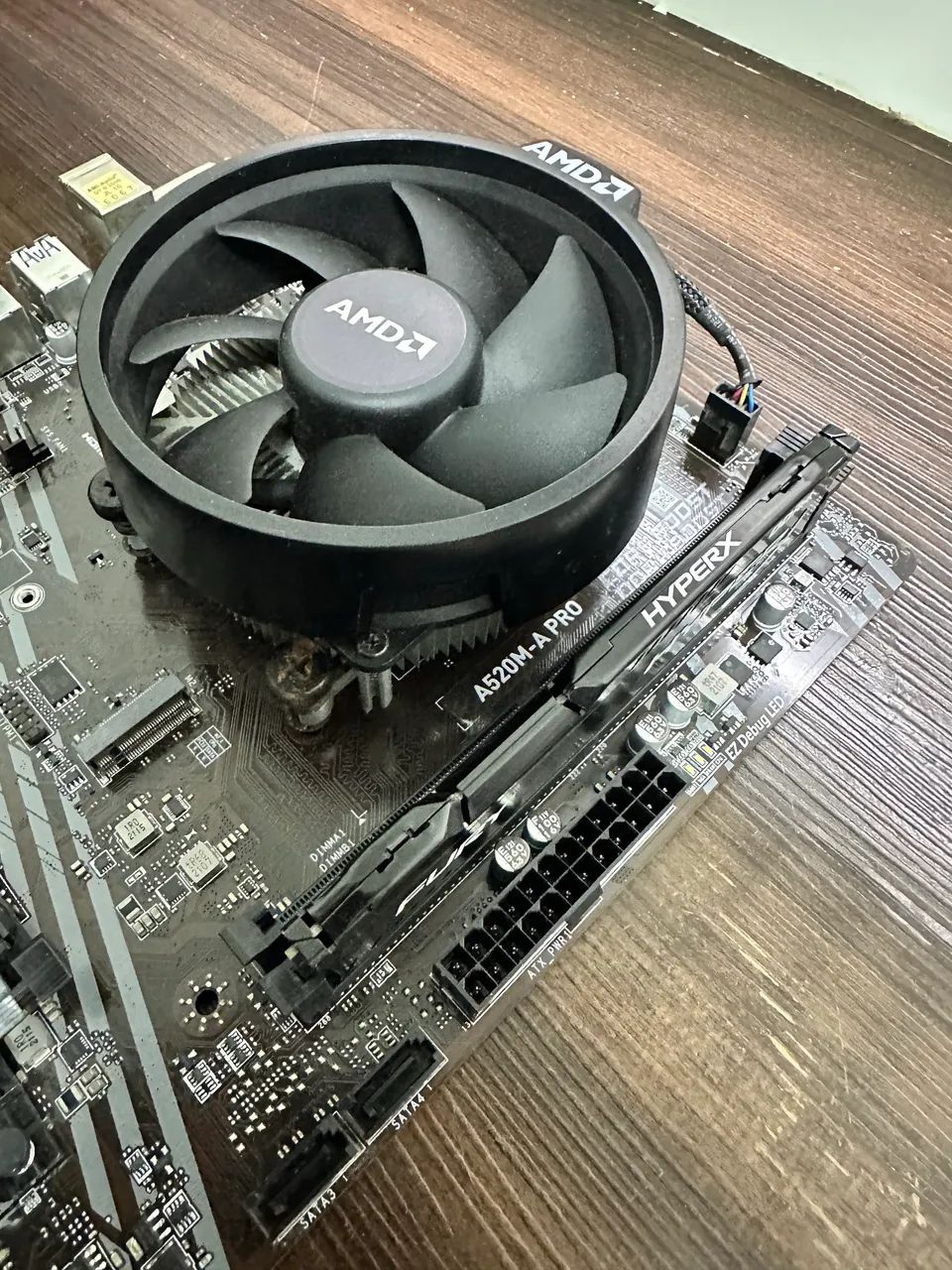 Kit Ryzen 5 2600 Placa mãe e memoria - Foto 2