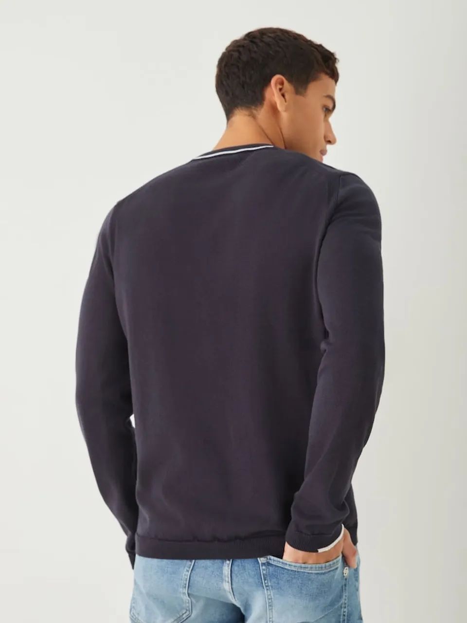SUÉTER DE ALGODÃO COM DETALHES CONTRASTANTES HUGO BOSS - Foto 5