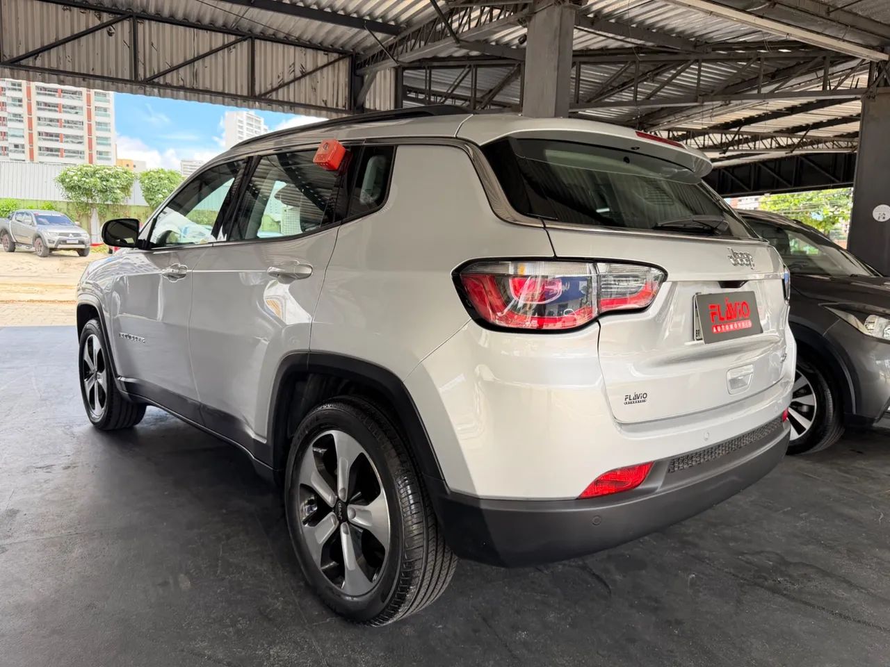 Jeep Compass Longitude 2.0 4X2 Flex 16V Aut. 2017 - Foto 4