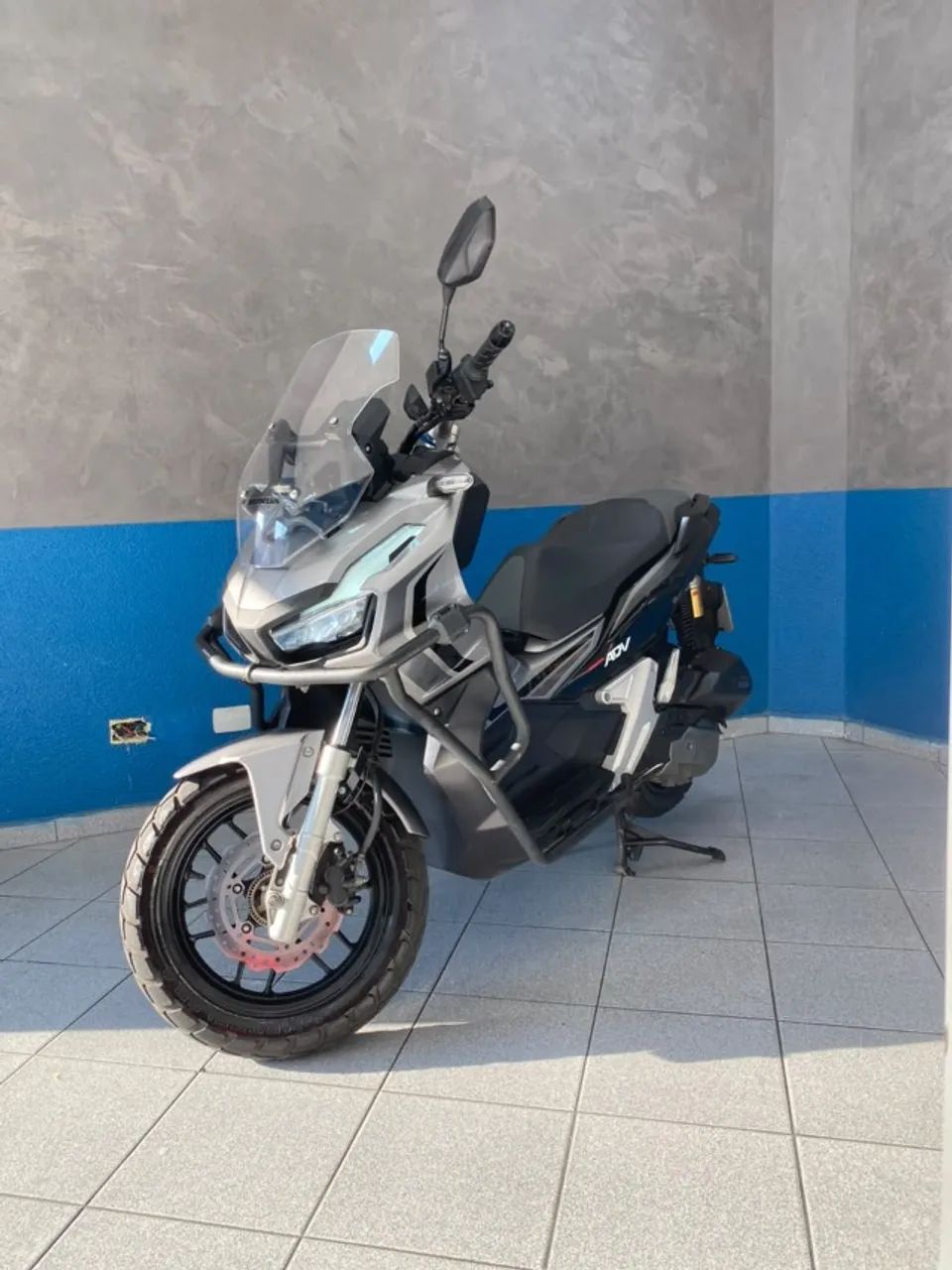 Honda ADV 150 Prata 