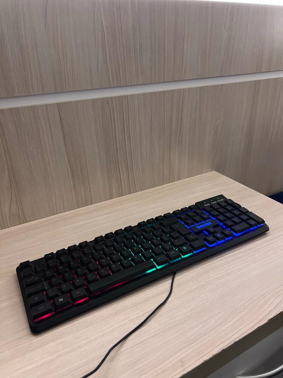 TECLADO EVOLUT COM LUZ DE LED 