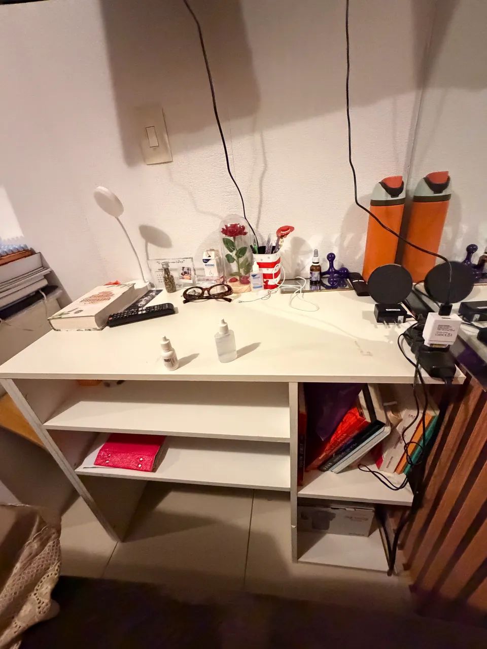 Escrivaninha branca  - Foto 2