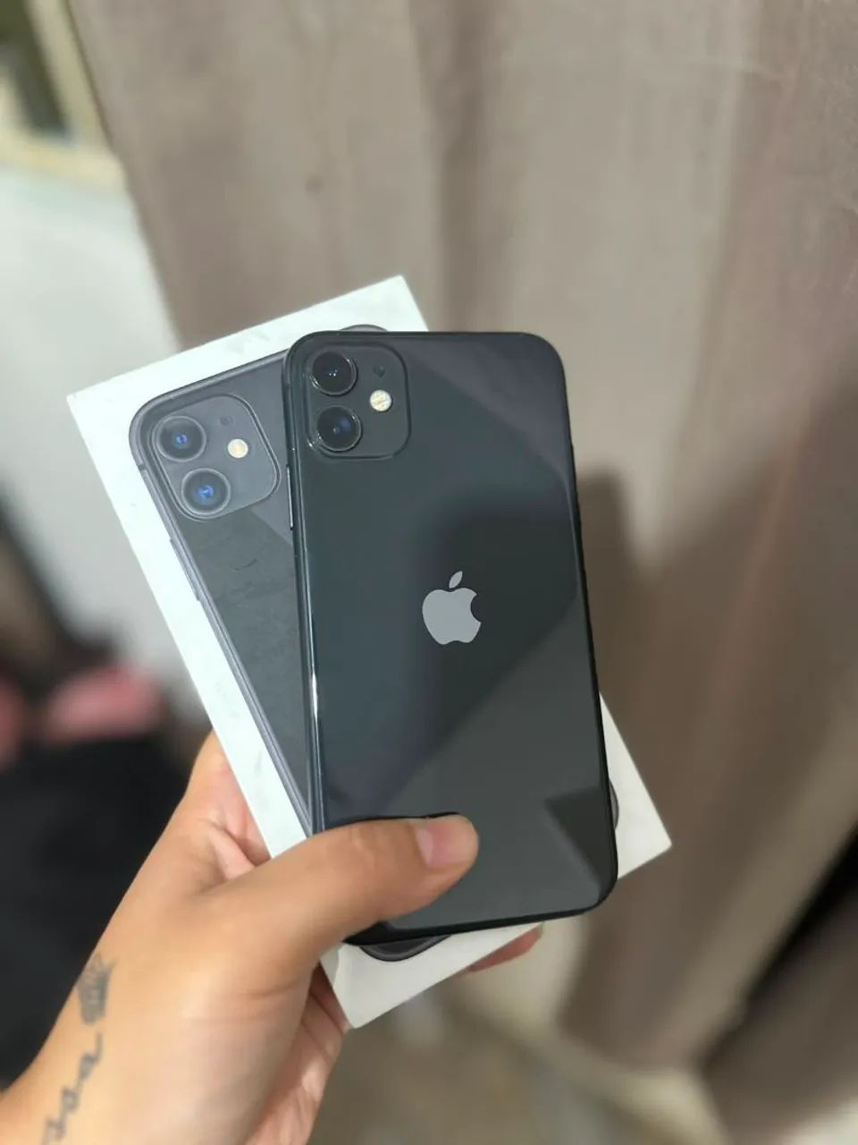 iPhone 11 64GB - Foto 2