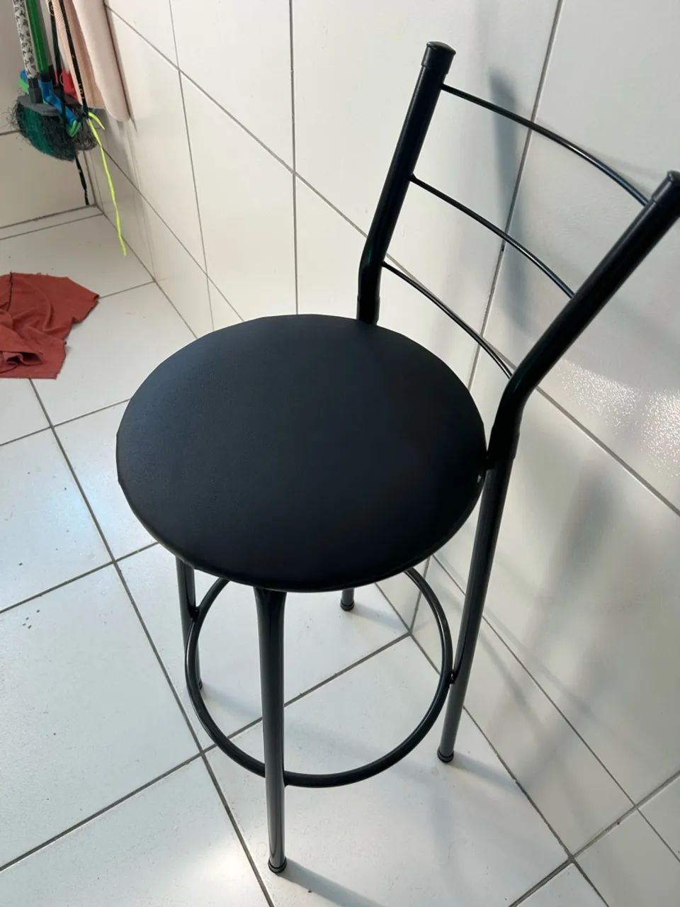 Vendo essa banqueta nova 