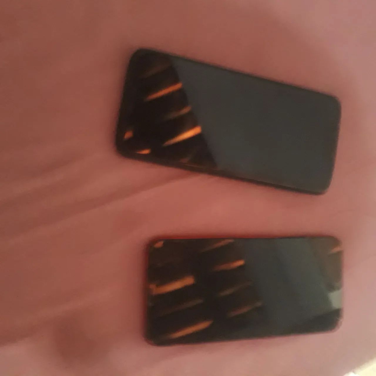 2 celular e quebrados pra retirada de peças 
