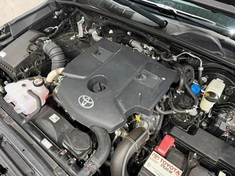 Toyota Hilux CD 4x4 2.8 Diesel Aut., foto 12 de 18