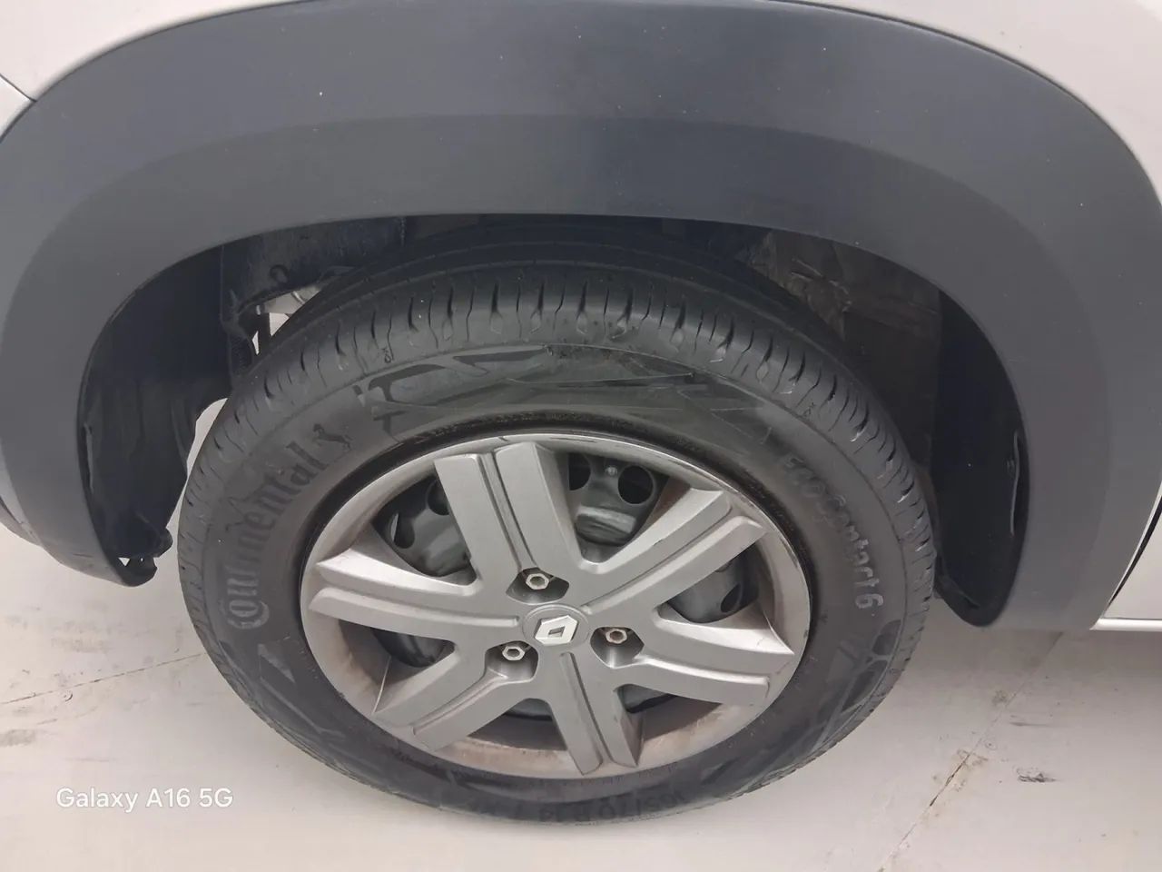 Renault Kwid 1.0 Zen, foto 11 de 18