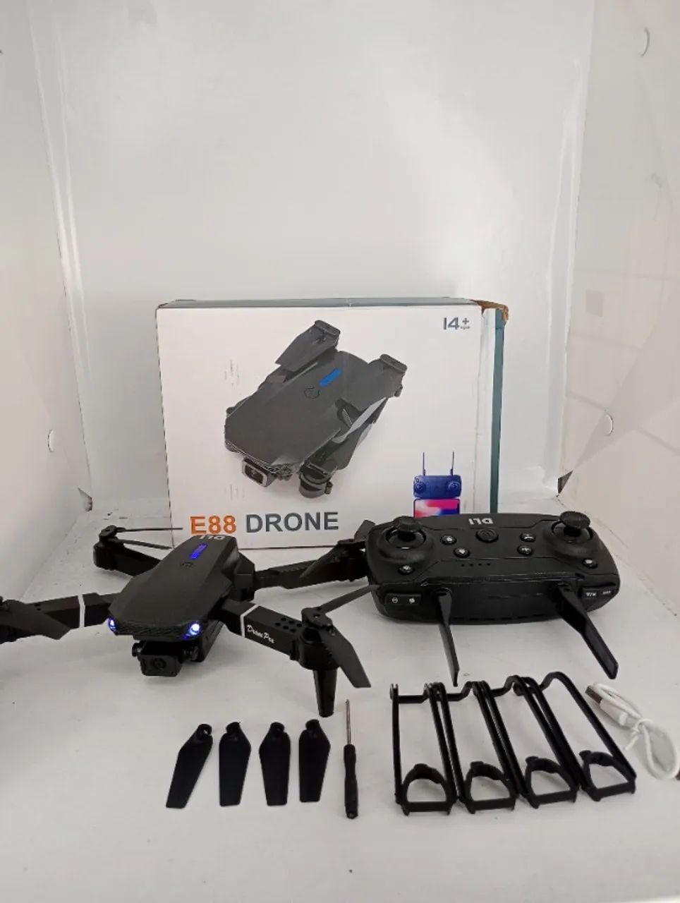 DRONE E88 1 BATERIA SOMOS LOJA EM TRINDADE