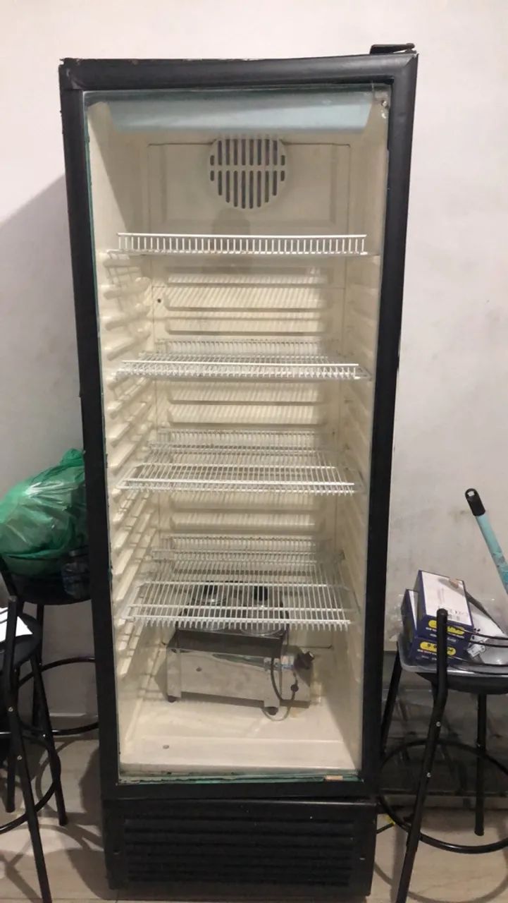 Geladeira expositora
