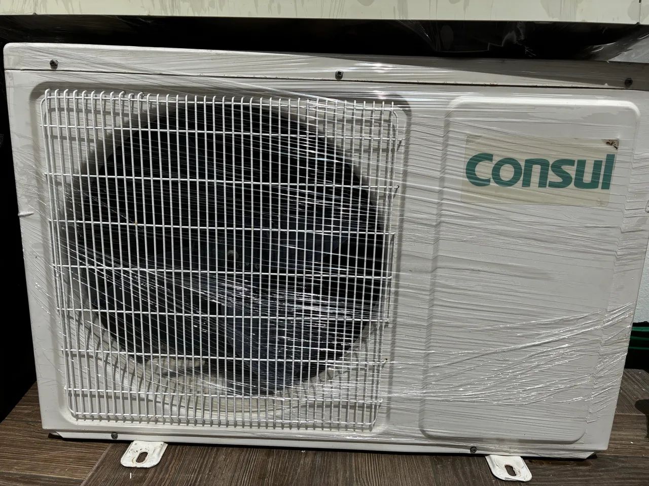Vendo ar condicionado 9Btu instalado.