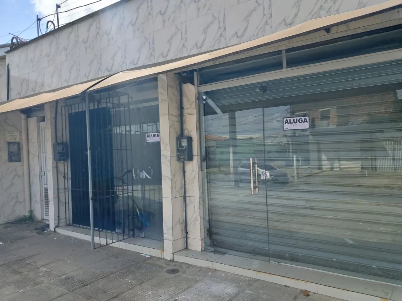 Alugo ponto comercial na Santa Lúcia 