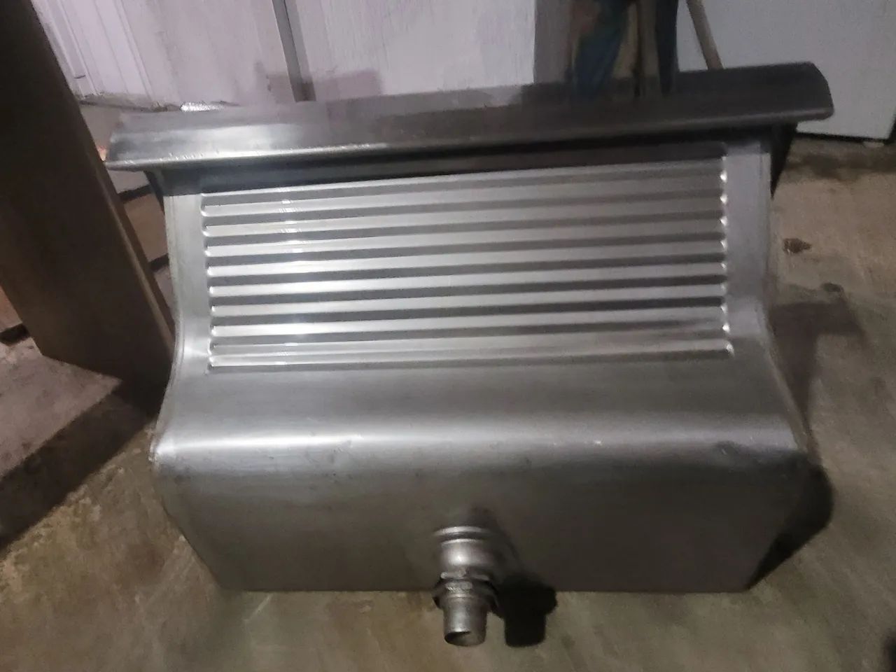 Tanque de inox, em bom estado 