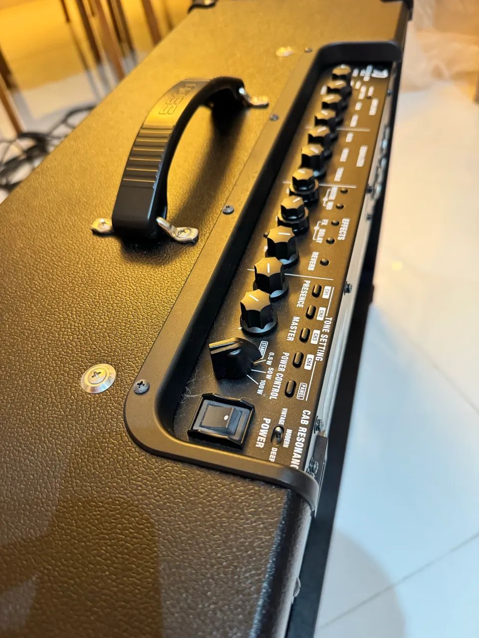 Amplificador Boss Katana 212 MK II 100w dois alto-falantes