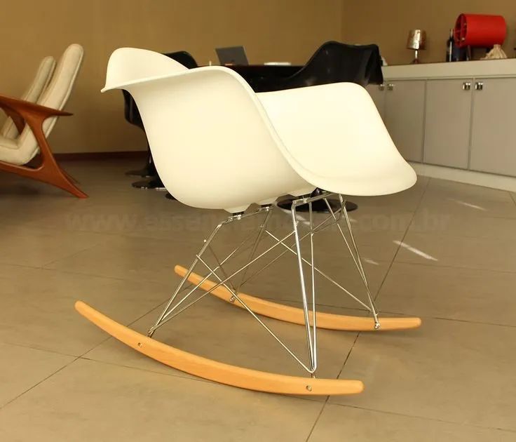Cadeira de balanço branca eames  - Foto 3