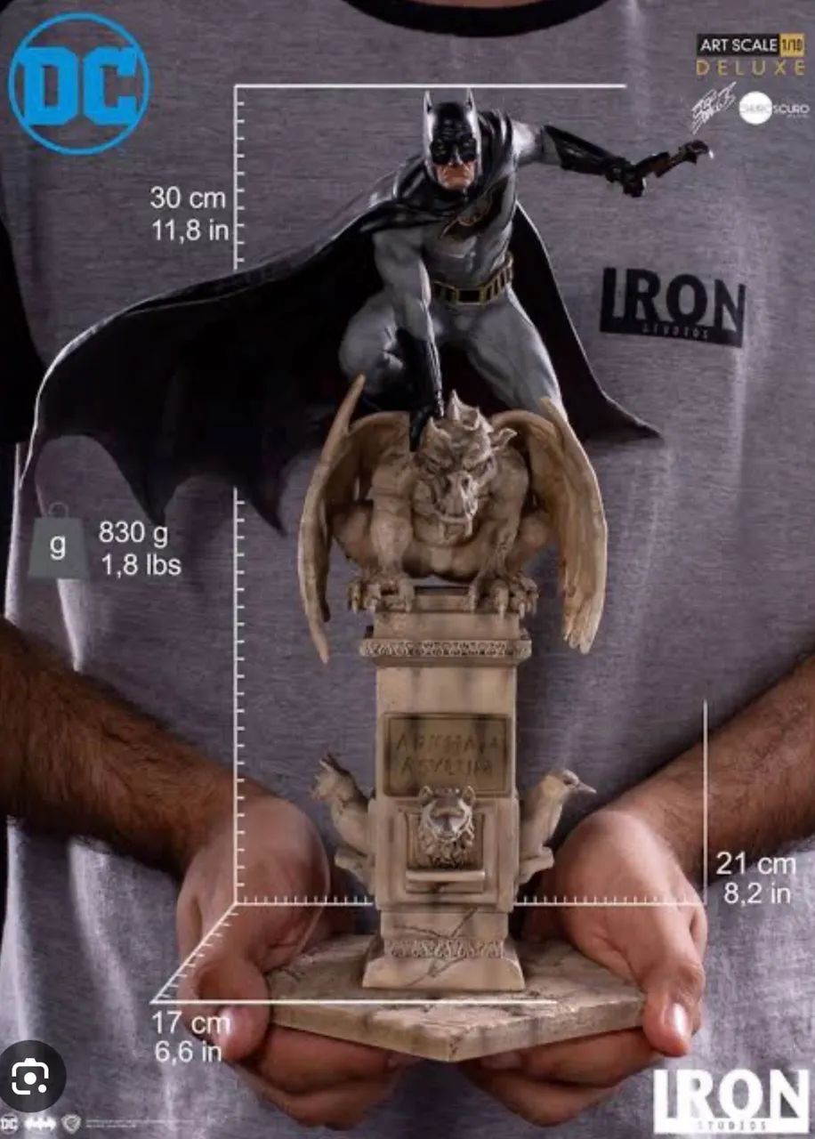 Batman Eddy Barrows - Iron Studios - Perfeito - Na Caixa