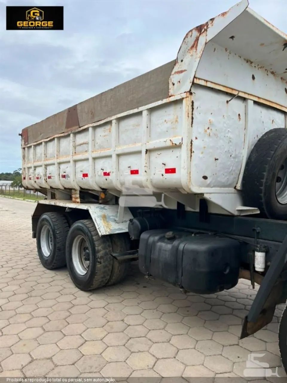 Caminhão Ford CARGO 2425 - 6x4 Traçado - Caçamba - Foto 4