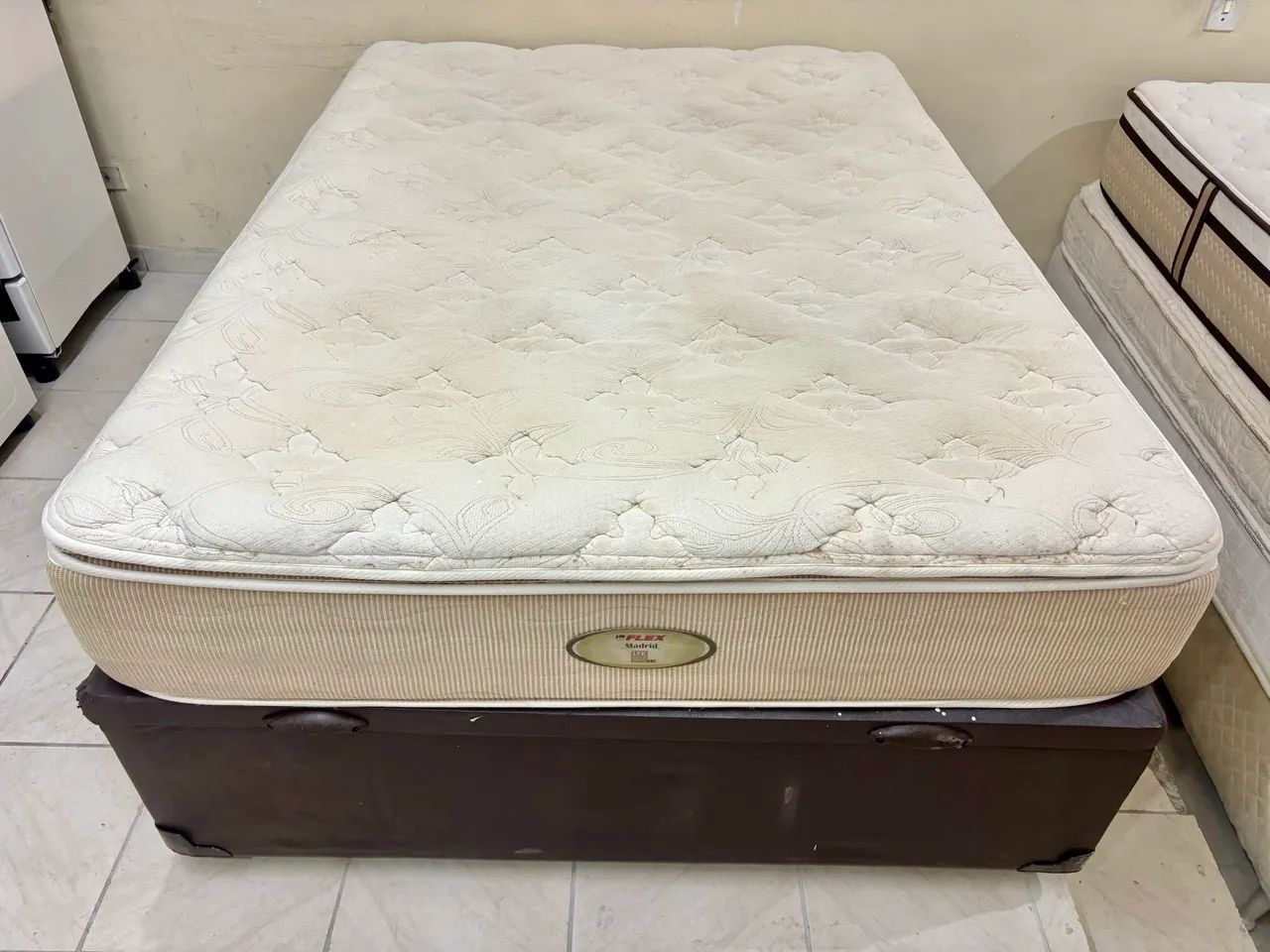 Cama box de casal com baú , cama de casal  - Foto 3