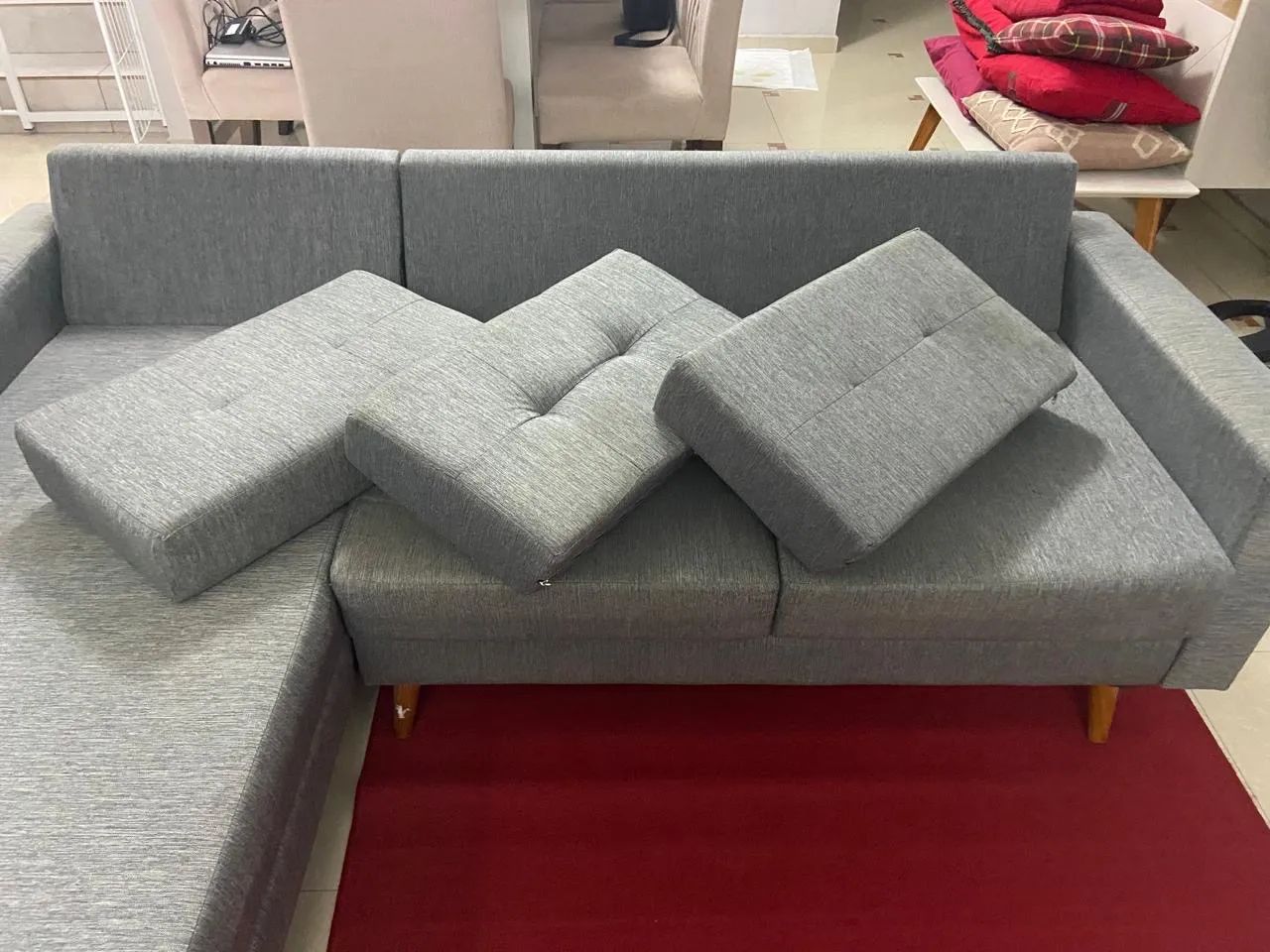 Sofá cinza 3 lugares com Chaise