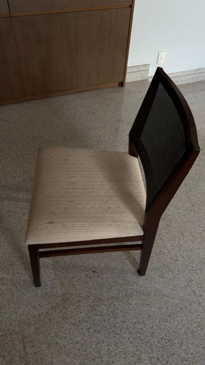Cadeira de Jantar