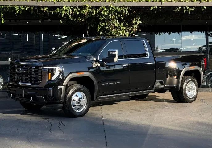 GMC Sierra Denali 6.6 V8 Automático 2024