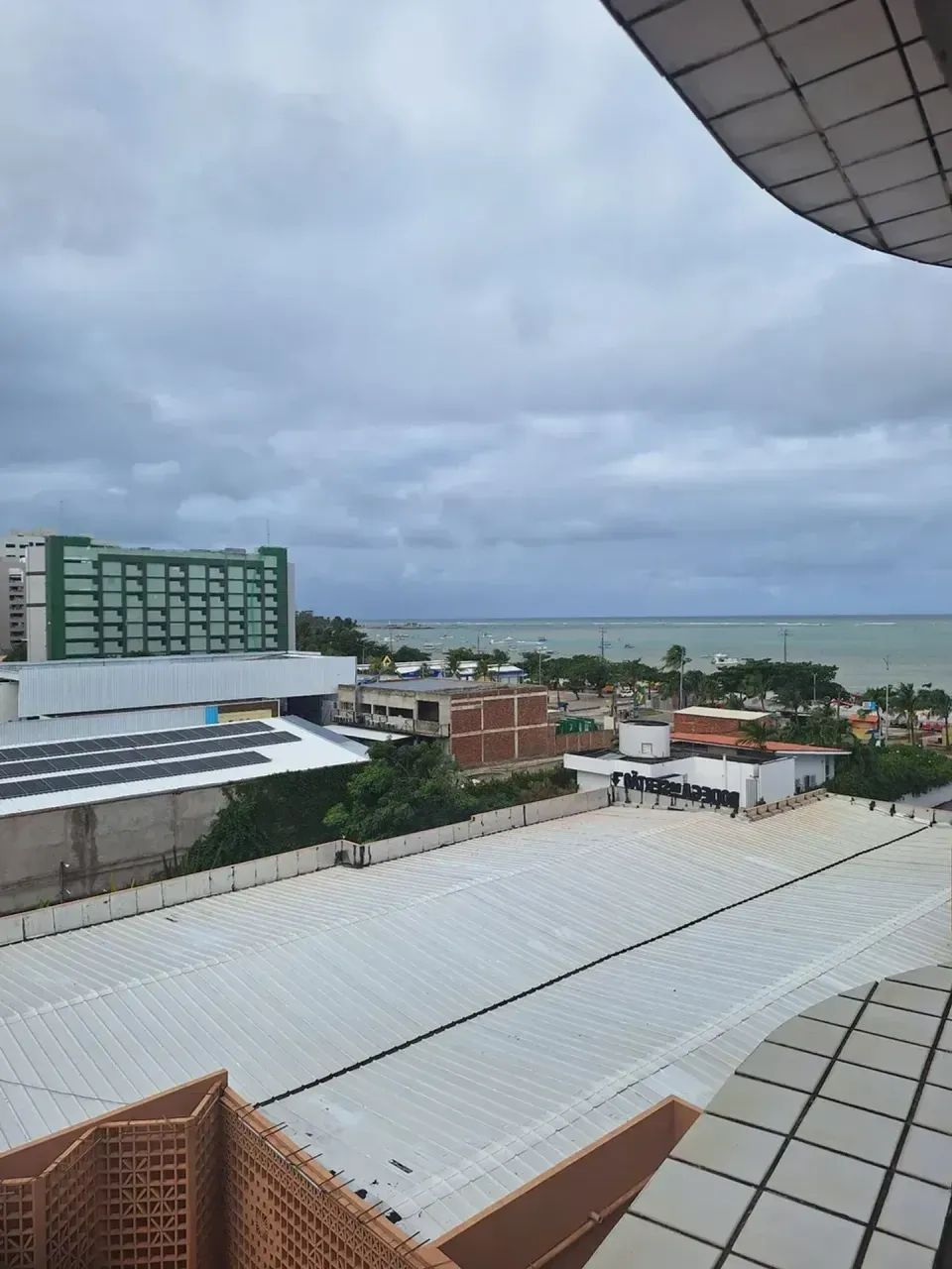 BEIRA MAR PAJUÇARA QUARTO E SALA MOB