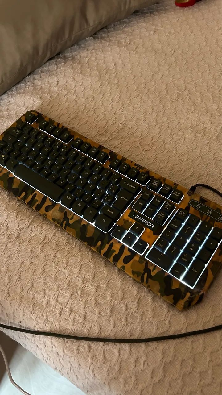 Teclado Gamer Warrior Camuflado