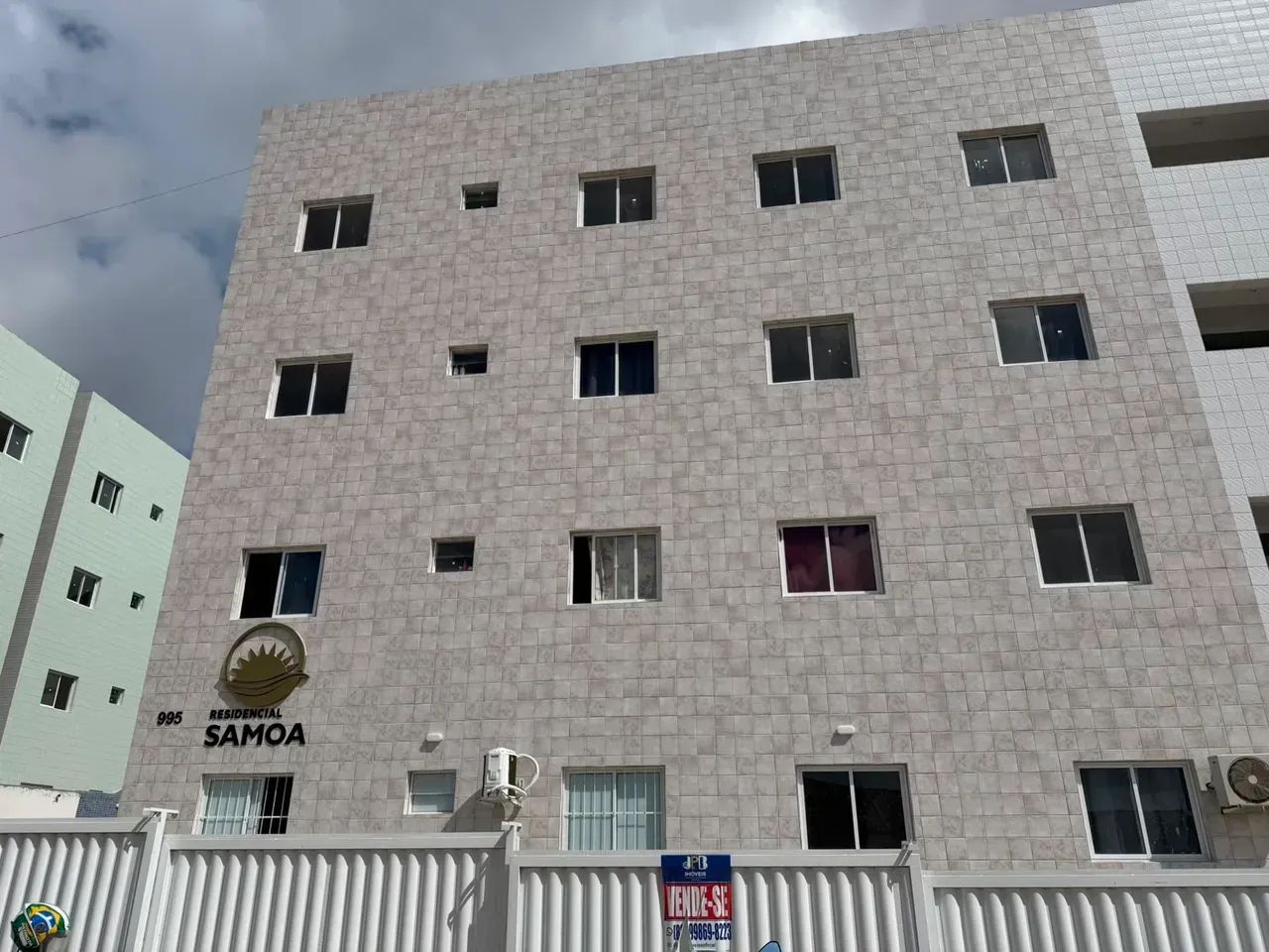 Aluga-se apartamento de 02 quartos
