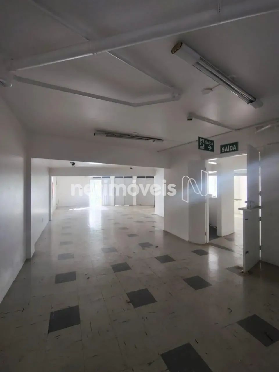 LOJÃO COMERCIAL DE 101,74 m²; PARA LOCAÇÃO