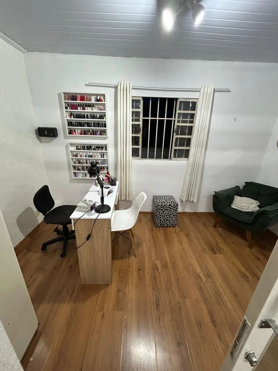 Alugo sala comercial 