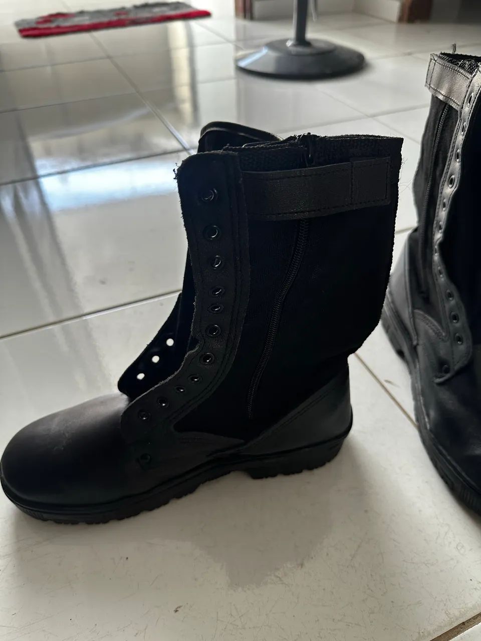 COTURNO MILITAR  - Foto 2