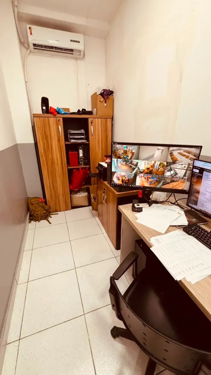 ALUGO PRÉDIO COM 1.000 M2 NO CENTRO - Foto 3