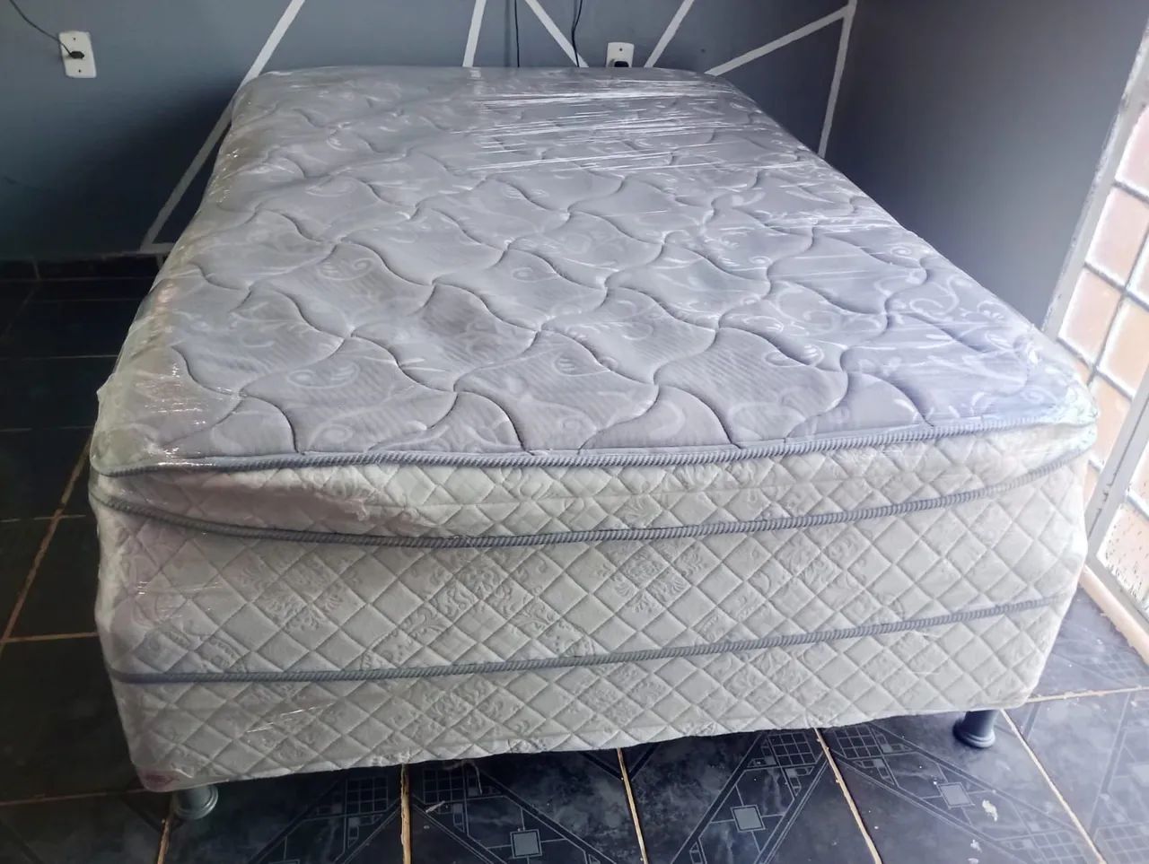 Cama Box Casal De Molas Ensacadas Higienizada  - Foto 4