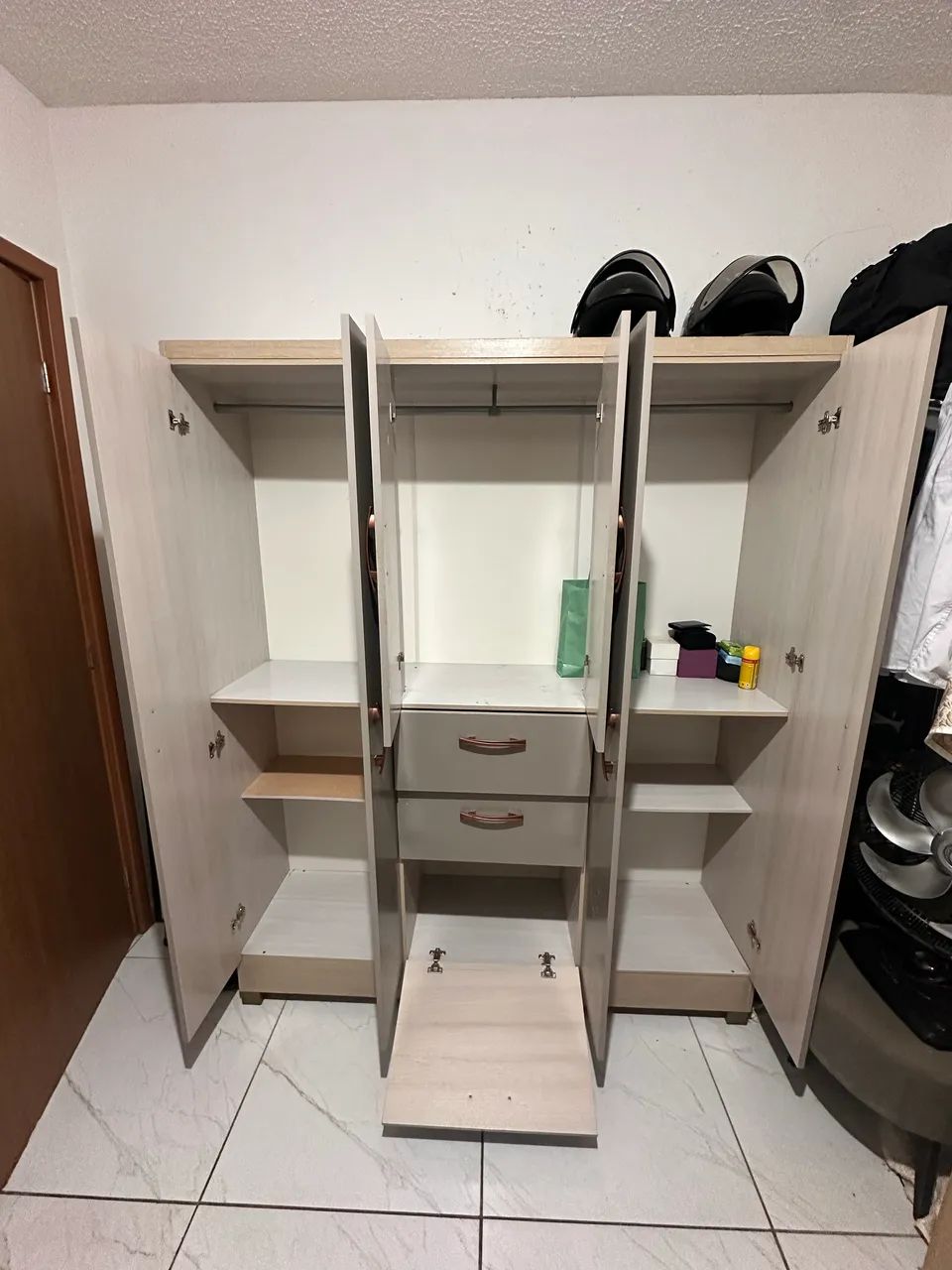 Vendo Guarda-roupa Casal  - Foto 3