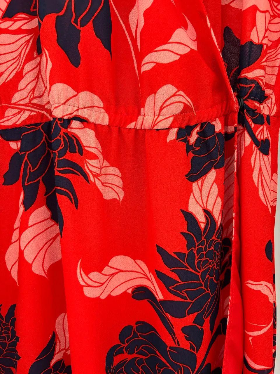 Lindo vestido Shoulder - nunca usado nr 44 - Foto 2