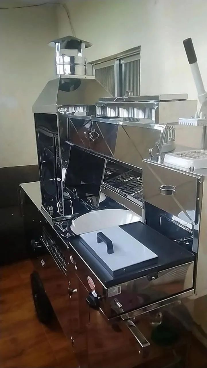 Carrinho 3 dias de uso só vem com toldo ainda  - Foto 2