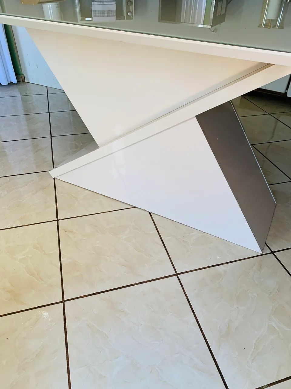 Mesa tampo em vidro 8 lugares  - Foto 5