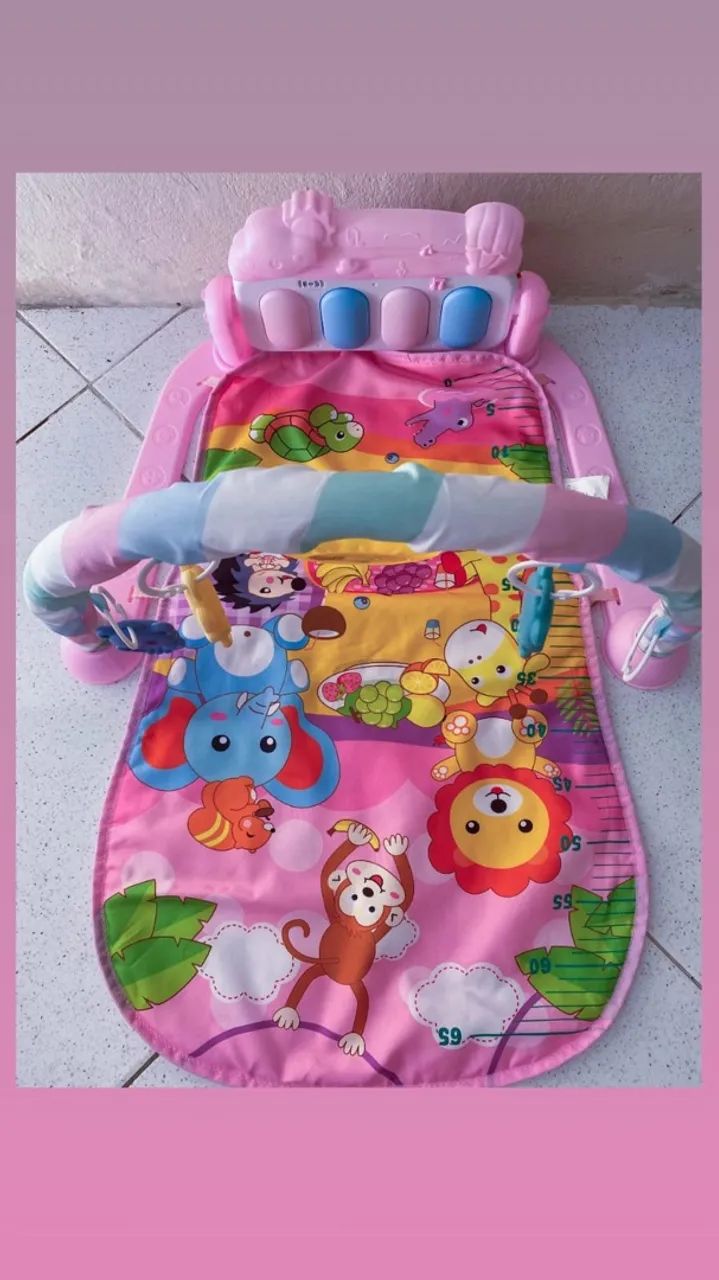 Tapete infantil com piano 