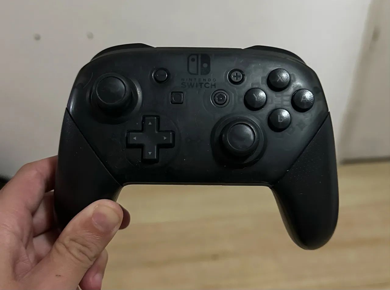 Nintendo Switch Pro Controller Original - Foto 2