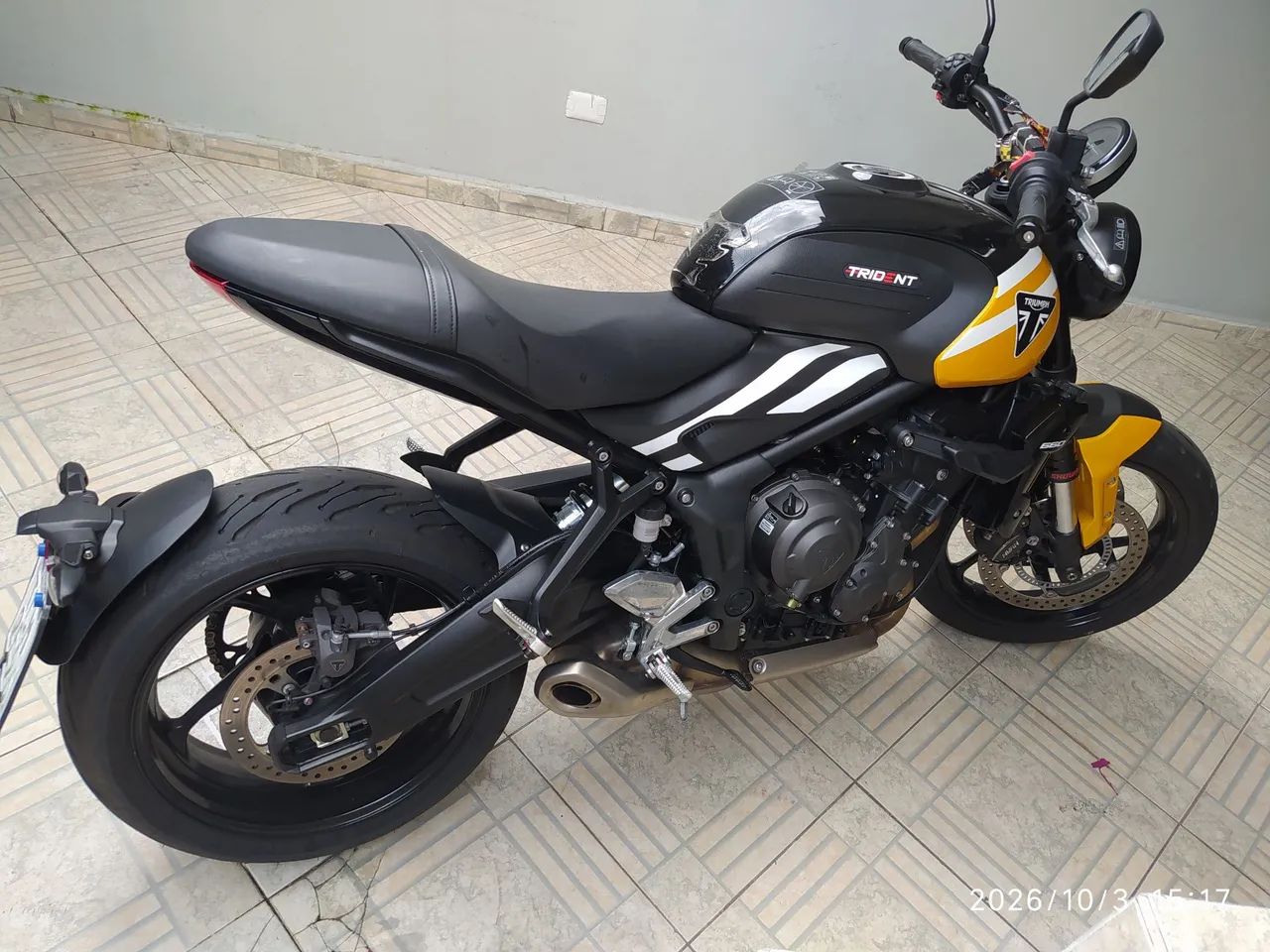Triumph Trident 660  - Foto 2