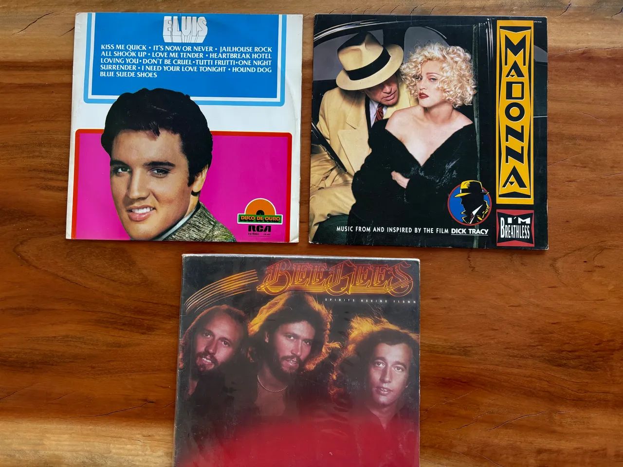 3 discos de vinil - Madonna, Bee Gees, Elvis - Foto 2