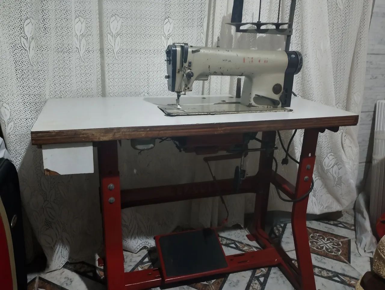 Máquina de costura industrial 