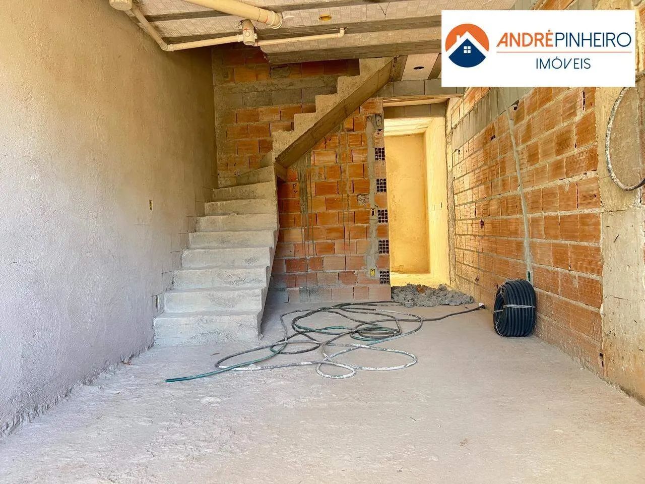 Casa à Venda  2 Quartos com 2 Suítes e Varanda  Jardim Guanabara - Foto 2