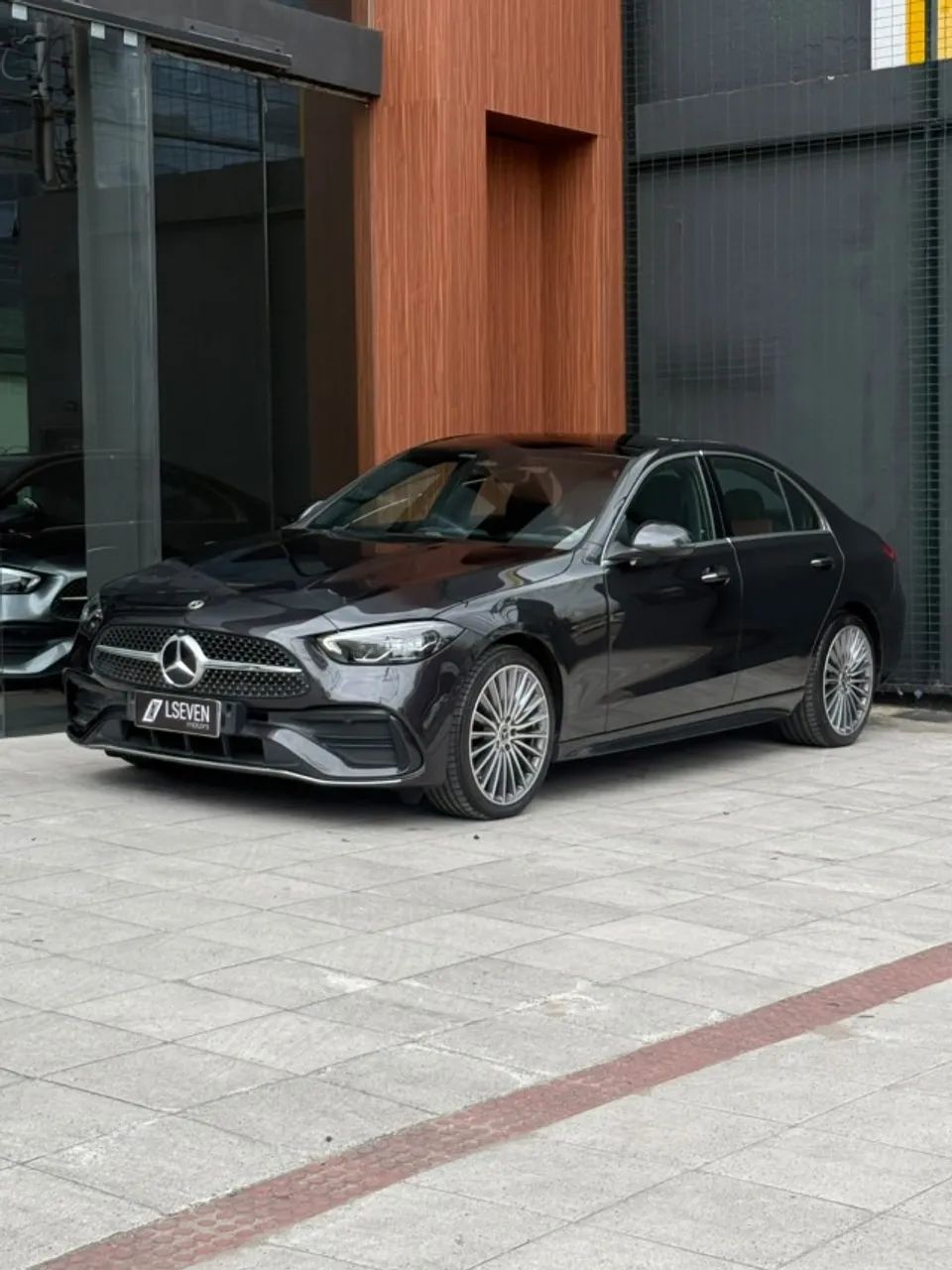 Mercedes-Benz C-200 AMG Line EQ Boost 1.5 TB Aut. 2025