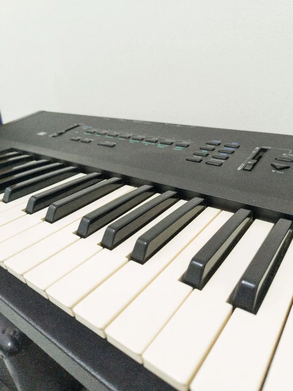 Teclado Sintetizador Workstation Korg X3 (Funcionando 100%) - Foto 2