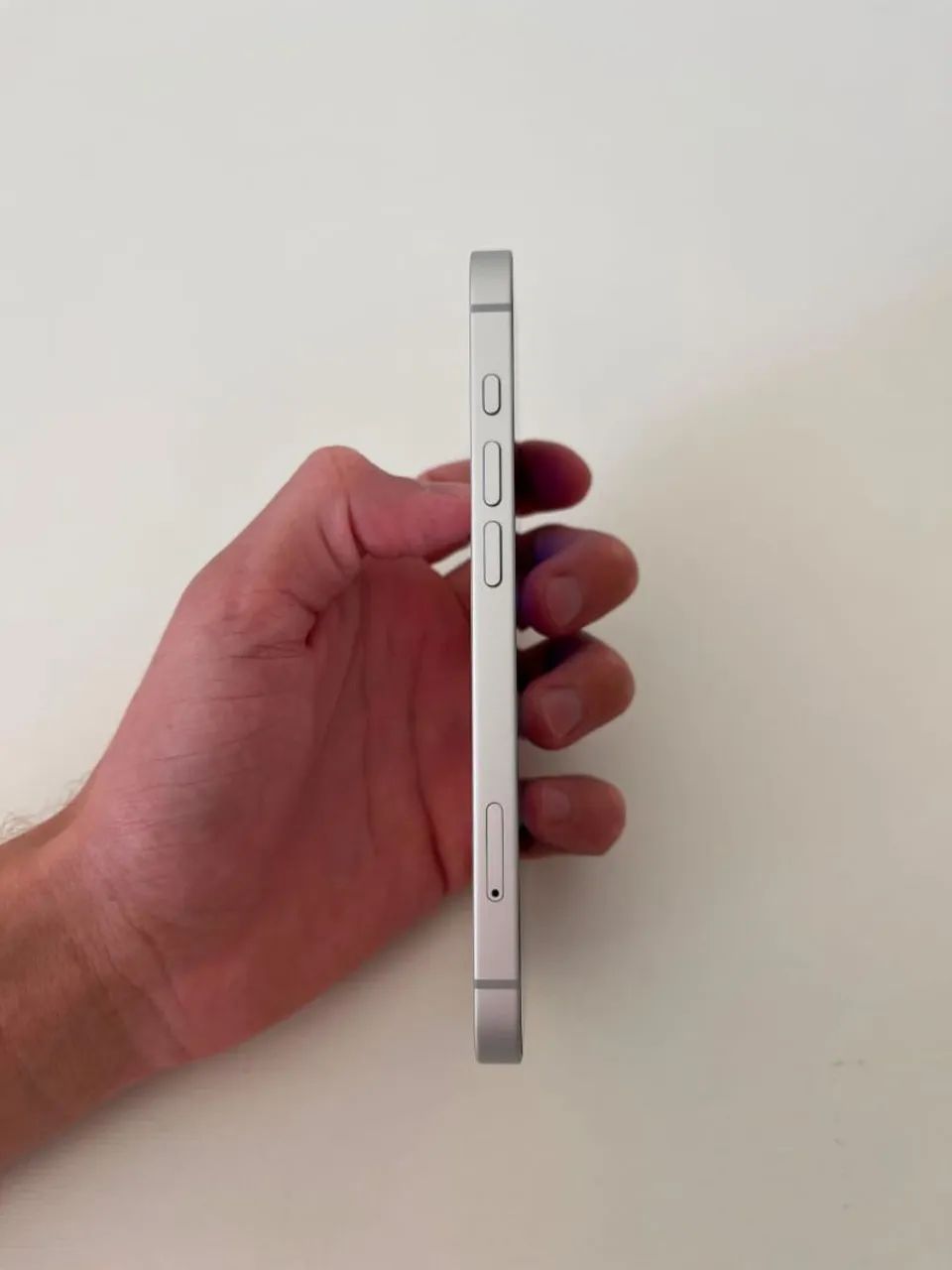 Iphone 16E 128GB Branco  - Foto 2